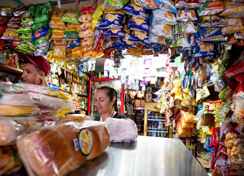 Snacks, dulces, chocolates, embutidos, y galletas hacen parte de los productos a los que se les aplican impuestos saludables. Este dato subraya la sensibilidad del sector. FOTO Jaime Pérez