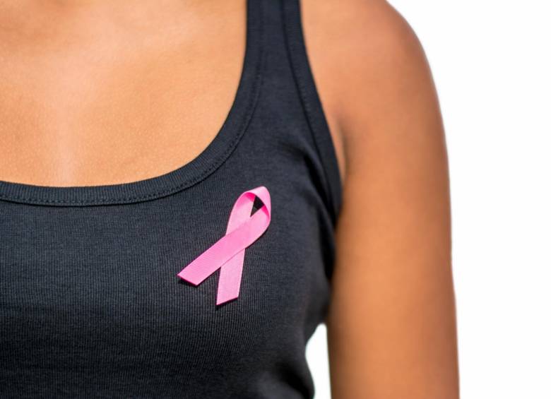 El cáncer de mama tiende a presentarse como un nódulo o engrosamiento indoloro en el pecho. Hable con su médico. FOTO SSTOCK.