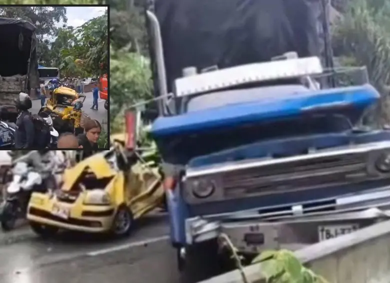 Así quedaron los vehículos involucrados en el suceso. FOTO: Cortesía Denuncias Antioquia