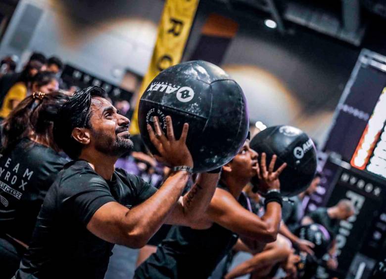 Este es uno de los ejercicios con los que se encontrarán los participantes en una de las estaciones de competencia en Expofitnes. FOTO Cortesía: Expofitness