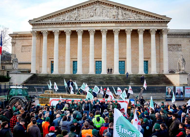 Agricultores de diversos países europeos protestan por la inminente firma del acuerdo comercial entre la Unión Europea y Mercosur. FOTO: Getty