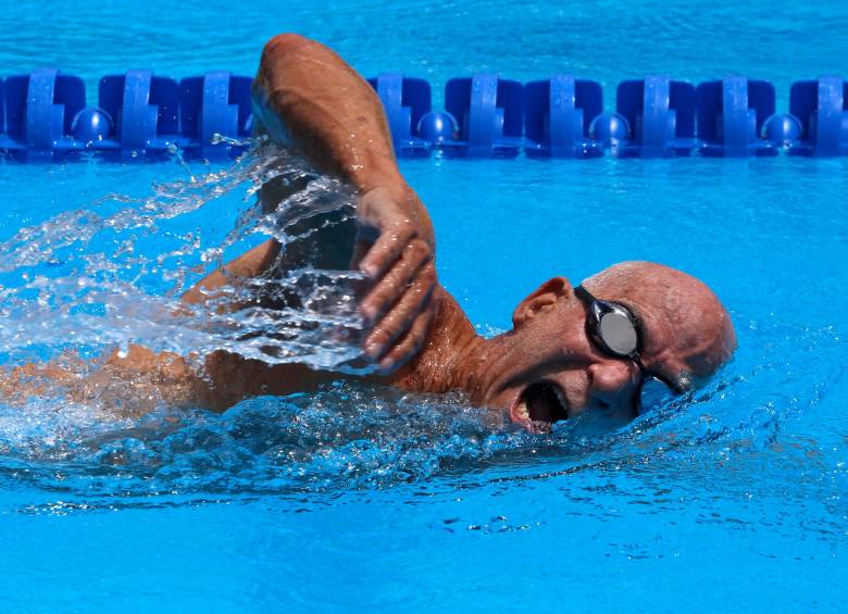 La edad solo es un número en el master de natación de Medellín 