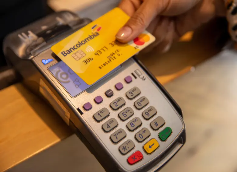 La tasa de usura para el octavo mes del año quedó en 29,66%, según la Superfinanciera. FOTO EL COLOMBIANO