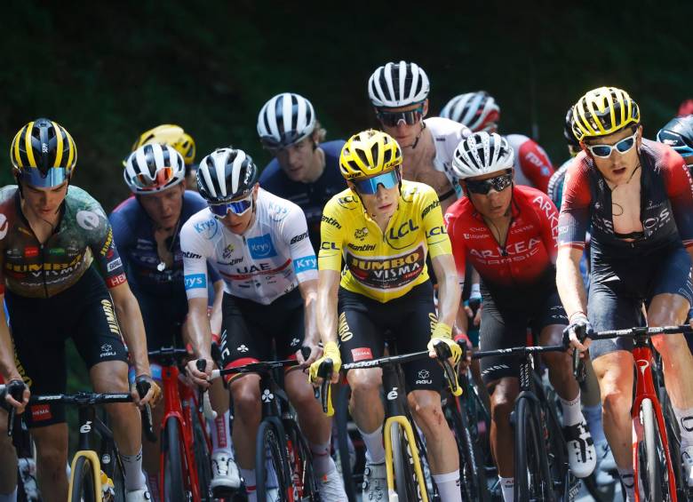 Nairo Quintana, entre grandes, tiene por delante a corredores que son mejores en la crono. Dice que dará la pelea. FOTO EFE