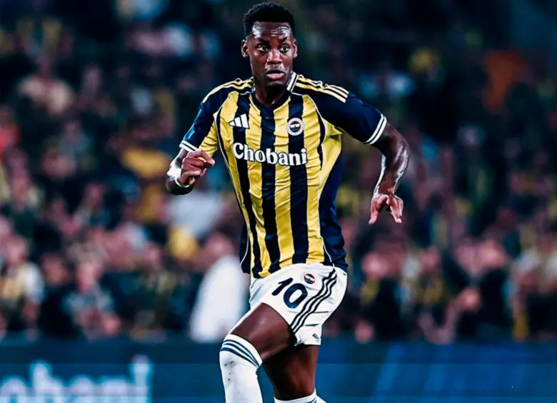 El delantero colombiano Jhon Jáder Durán tiene contrato con Fenerbahce hasta junio del 2026. Después del Mundial debe regresar a Arabia. FOTO: TOMADA DEL X DE @Fenerbahce