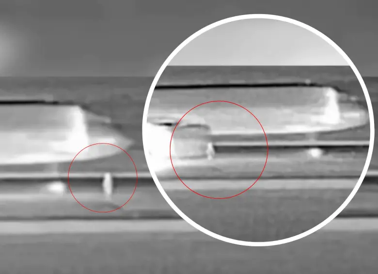 Un peatón invadió la pista y murió tras ser atropellado por un avión en EE. UU. Foto: captura de video