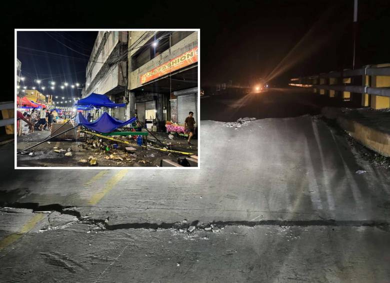 Casas, edificios, vías y hasta una iglesia sufrieron graves daños por el terremoto. FOTO: Tomada de redes sociales @sputnik_TR