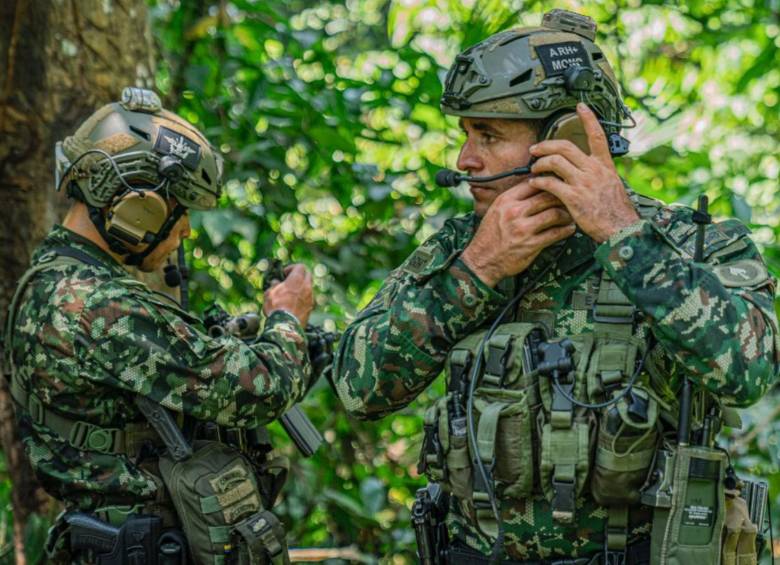 El Ejército Nacional salió al paso para explicar que los retiros obedecen a un sistema piramidal de ascensos y al cumplimiento de tiempos de servicio. FOTO Colprensa