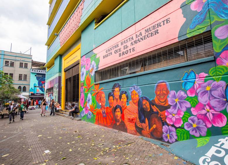El pasaje Cervantes es uno de los lugares reinterpretados del Centro de Medellín en los últimos años. FOTO: ESNEYDER GUTIÉRREZ