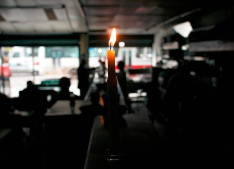 Ecuador y Colombia se han ayudado en épocas de poca producción de energía. FOTO: Colprensa