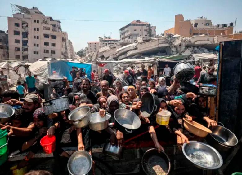 En Ciudad de Gaza, la principal ciudad de la Franja, hay 100.000 metros de tuberías de agua dañadas y 200.000 metros de redes de alcantarillado inutilizables. FOTO: Getty