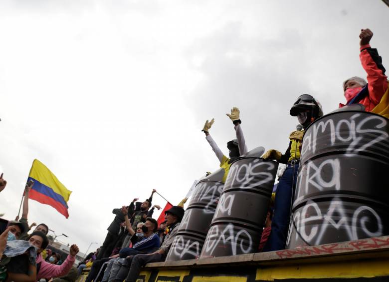 Imagen de referencia sobre la Primera Línea. FOTO: COLPRENSA