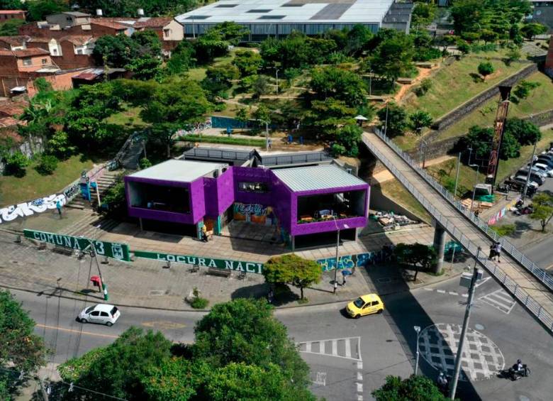 Este Centro del Software está dotado con equipos tecnológicos, zonas de trabajo colaborativo y otros espacios. FOTO cortesía alcaldía