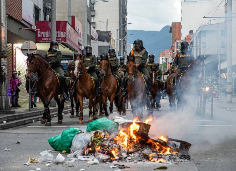 El presidente Duque dio instrucciones de desplegar todos los niveles de Fuerza Pública para despejar vías . FOTO Julio Cesar Herrera