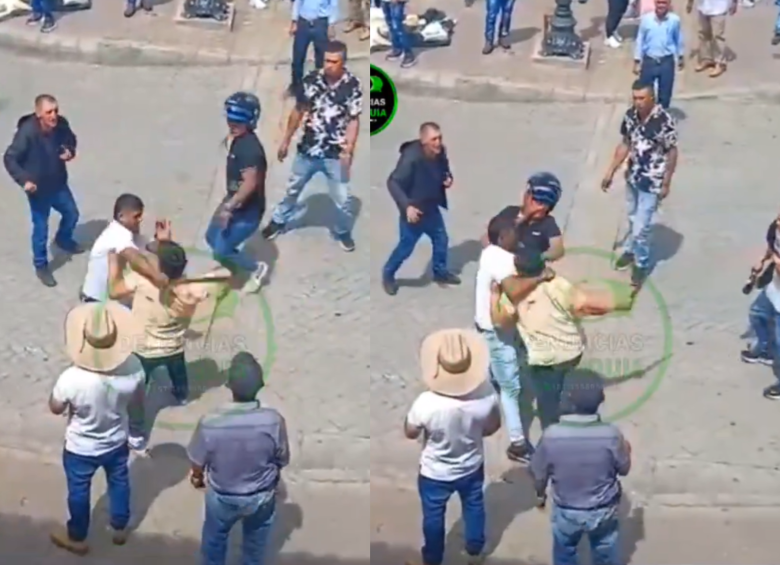 Pelea a machete en el parque de Abejorral, oriente de Antioquia. FOTO: CAPTURA REDES SOCIALES