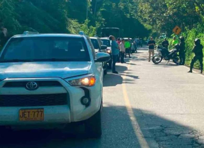 La caravana de la UNP fue interceptada en el municipio de Santo Domingo, Antioquia. Foto: Cortesía