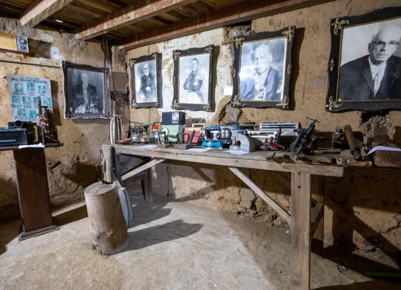 La casa museo Porfirio Barba Jacob guarda objetos de la época en que vivió el poeta en Angostura. FOTO edwin bustamante