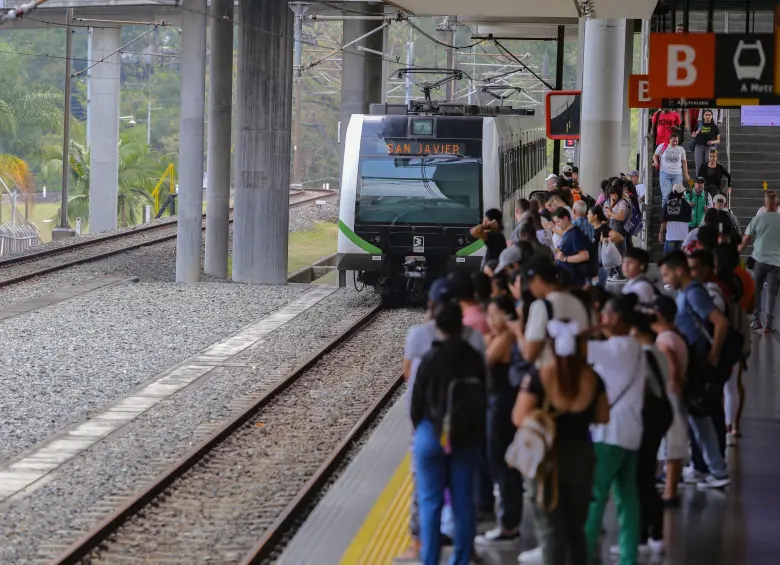 Pilas, estudiantes de Medellín: viajar en el Sistema Metro puede costarles $1.420; así pueden acceder al beneficio