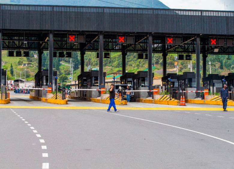 La Cámara Colombiana de la Infraestructura advierte que no todos los peajes concesionados del país mantendrán las tarifas del 2022. FOTO: Esneyder Gutiérrez