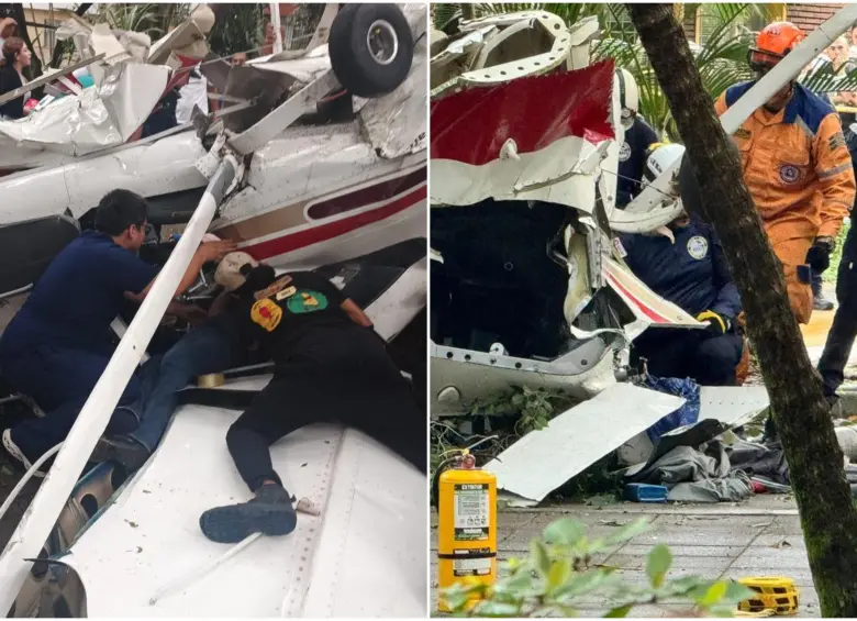 Momento en que las personas y organismos de socorro auxiliaron a los que iban en la avioneta accidentada. FOTO: Redes sociales 