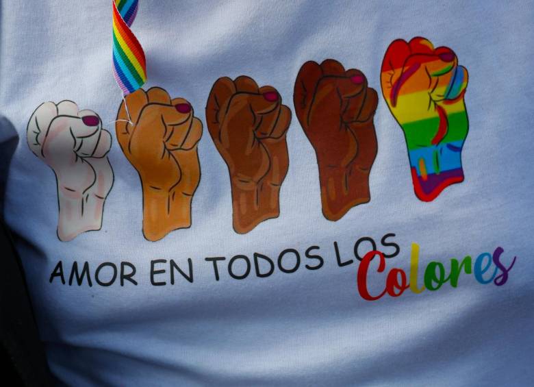 A la marcha no solo asistieron personas del colectivo LGBTIQ+, también sus familiares y amigos. Foto: MANUEL SALDARRIGA QUINTERO.