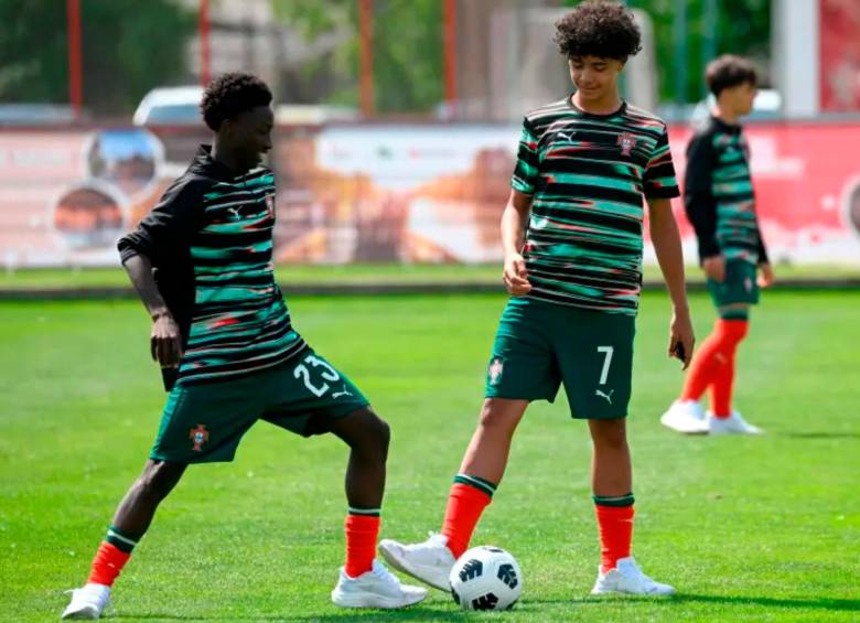 Cristianihno, de 14 años, juega en las divisiones menores del Al-Nassr de Arabia. Se formó en la Juventus y Manchester United. FOTO: GETTY