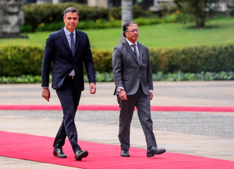 Sánchez y Petro tuvieron su primera reunión bilateral y abordaron temas como paz, cambio climático y economía. FOTO COLPRENSA