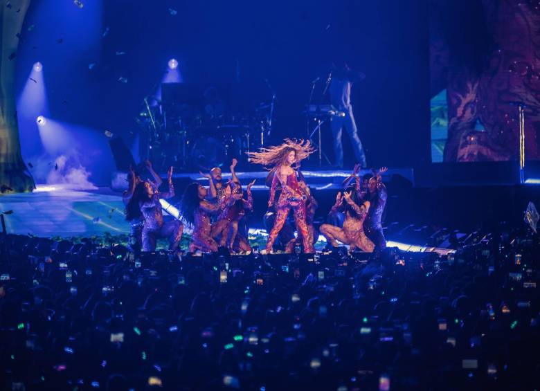 Vive Claro no solo sobresale por ventas. Según cifras del operador, sus eventos generaron 25.000 empleos y cerca de US$16 millones en ingresos turísticos para Bogotá. Más de 10% de los asistentes llegaron desde el exterior y 26% desde otras ciudades del país.