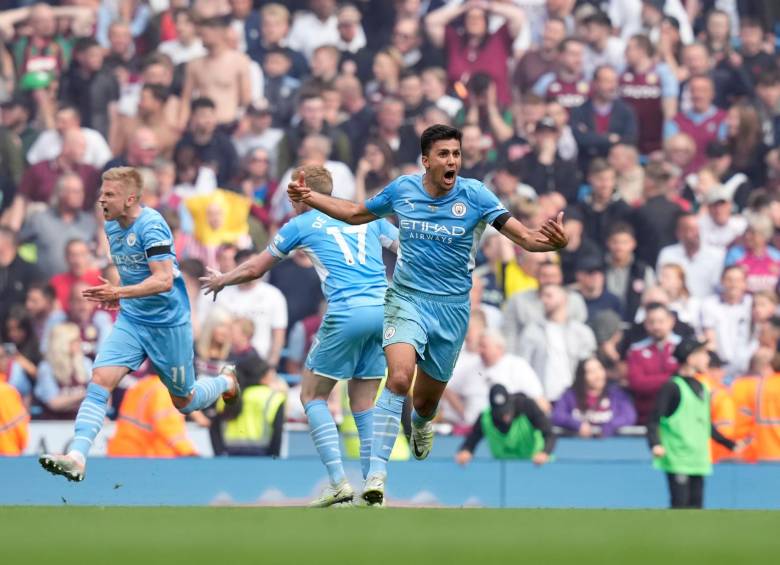 El City remontó y logró el título de la Premier. FOTO: EFE