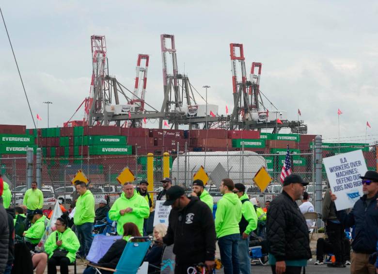 El sindicato de estibadores cuenta con más de 85.000 afiliados. FOTO AFP. 