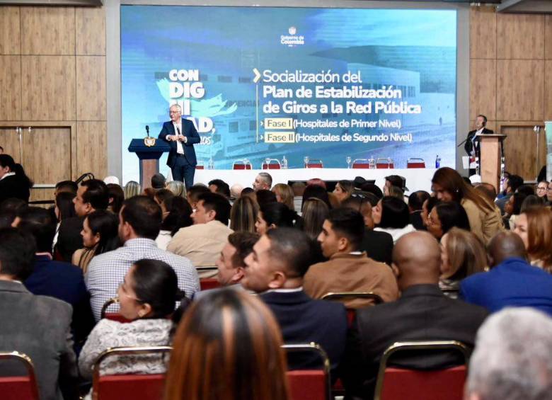 El ministro de Salud, Guillermo Jaramillo, durante la presentación del “Plan de Estabilización de Giros a la Red Pública”. FOTO CORTESÍA