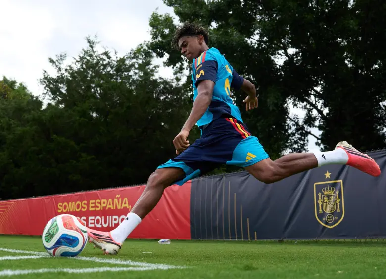 El extremo del Barcelona de 18 años jugó pocos minutos ante Cabo Verde. FOTO: Tomada de redes sociales @SEFutbol