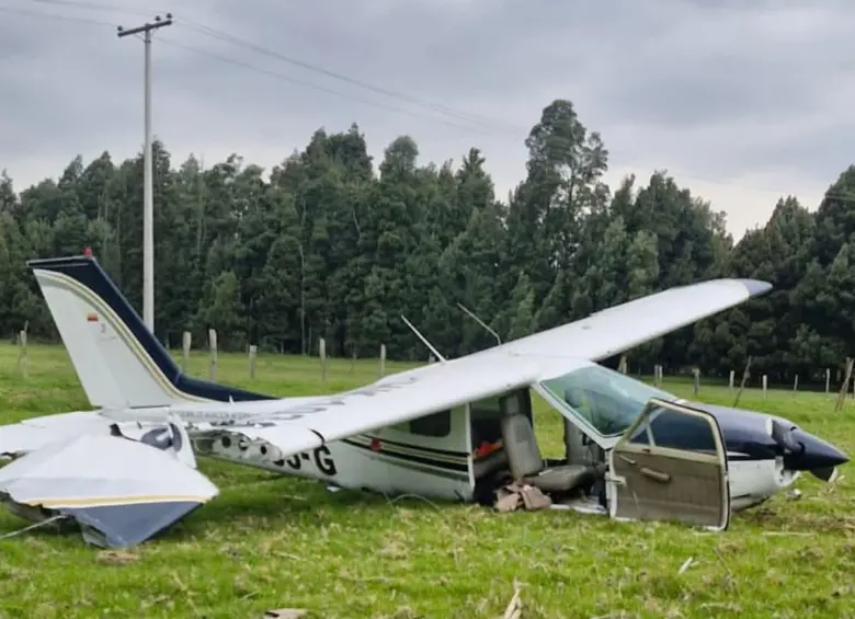 Un accidente aéreo se registró este sábado 22 de marzo Bojacá, Cundinamarca. FOTO: Bomberos Cundinamarca 