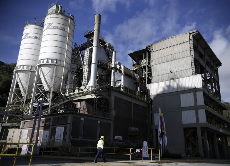 La operación contempla la venta de la planta de cemento Caracolito, el molino de molienda Santa Rosa y varias instalaciones relacionadas con concreto premezclado, agregados, mortero y aditivos. Foto: Colprensa