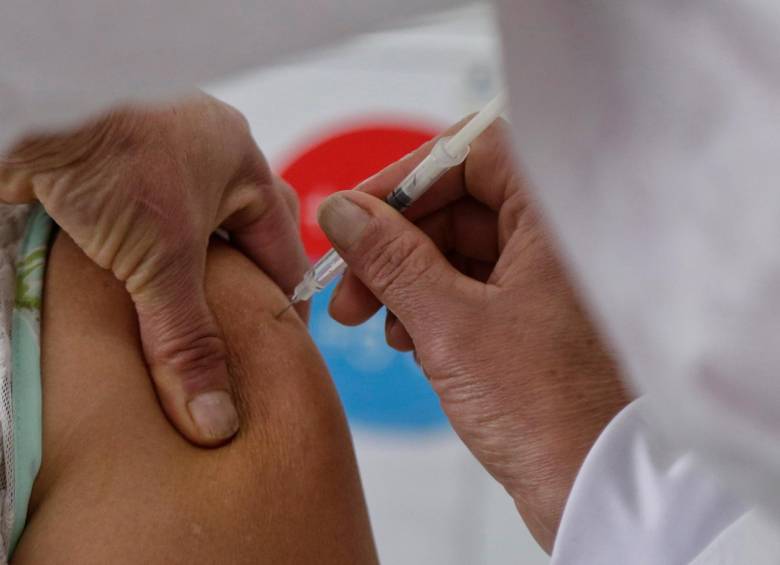 25 gobernaciones ya entregaron información sobre sus planes de vacunación. FOTO COLPRENSA