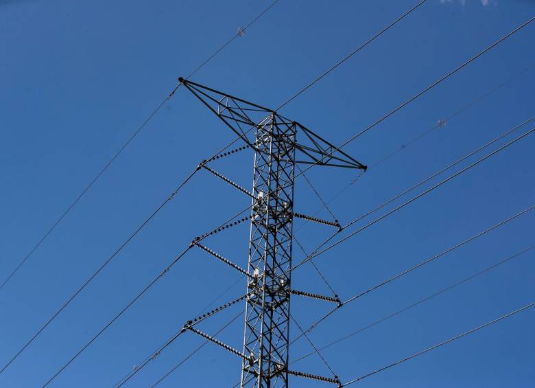 La suspensión se debe a trabajos en las redes eléctricas, según informó EPM. FOTO: ESTEBAN VANEGAS LONDOÑO
