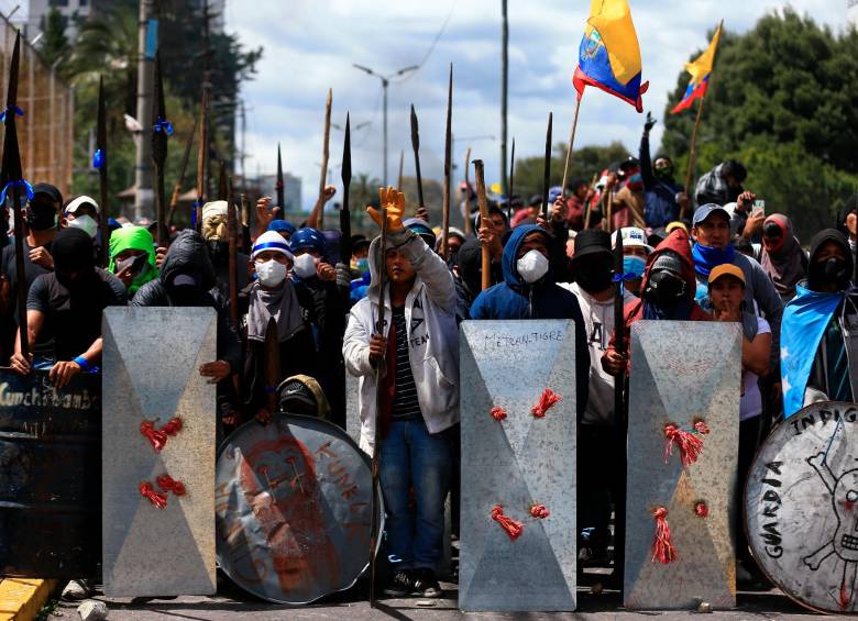 Varios sectores productivos y sociales se han unido para manifestarse en contra del gobierno de Ecuador. FOTO EFE