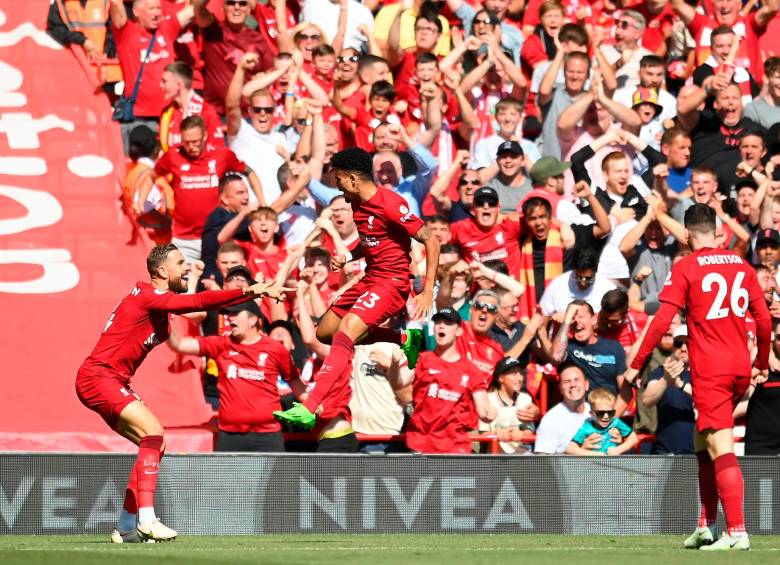 El extremo colombiano está llamado a ser una de las figuras determinantes en el Liverpool esta temporada, tras la salida de Sadio Mané. FOTO: TOMADA DEL TWITTER DE @LFC