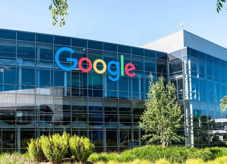 Google desembolsó 10 millones de dólares para quedarse con los archivos digitales de Spirit Airlines. FOTO: Google