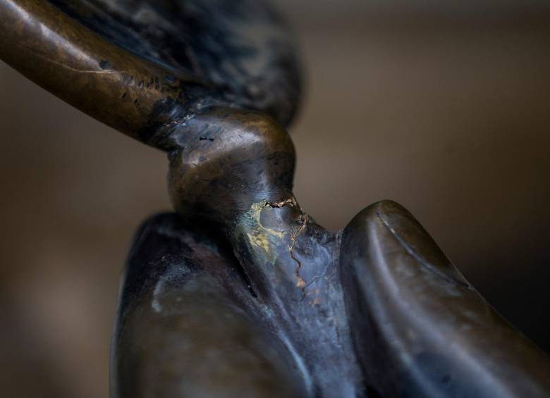 La lanza de la escultura Soldado Romano fue cercenada. Sin embargo, fue recuperada por las autoridades. FOTO Julio Herrera