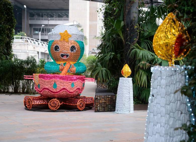 Los alumbrados buscan resaltar las tradiciones navideñas y la familia. FOTO CORTESÍA