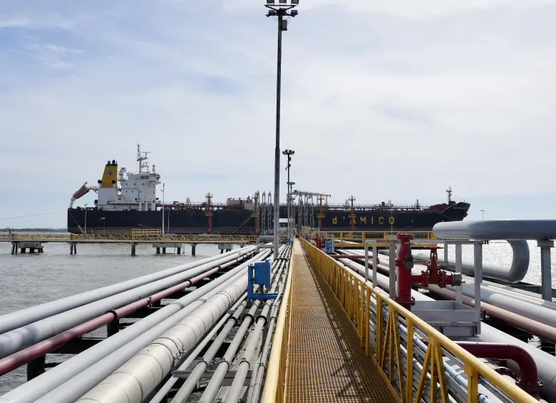 La primera operación internacional del High Challenge consistirá en la importación de 300.000 barriles de gasolina desde Estados Unidos. Foto: Cortesía
