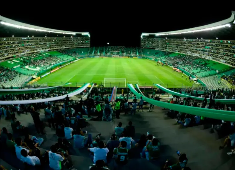 El estadio del Deportivo Cali está cerca de llenarse por completo para el partido. FOTO: COLPRENSA