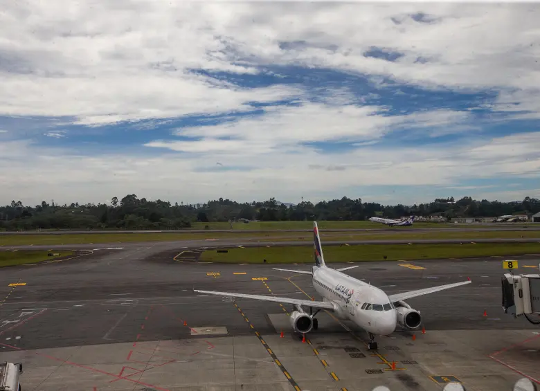 Pista del aeropuerto Internacional José María Córdova del municipio de Rionegro. Foto: Esneyder Gutiérrez