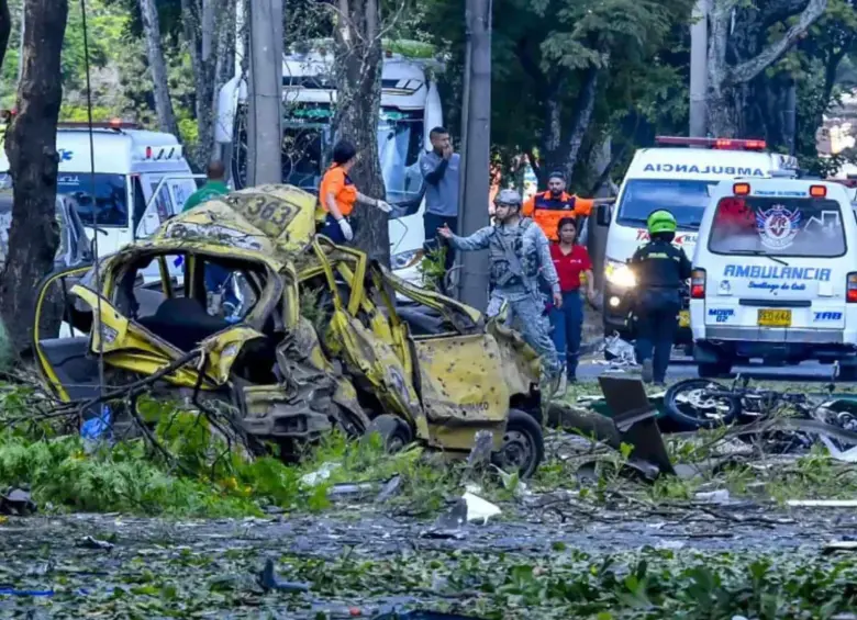 La explosión ocurrió el 21 de agosto en inmediaciones de la base aérea Marco Fidel Suárez en Cali, Valle del Cauca. Foto: Colprensa