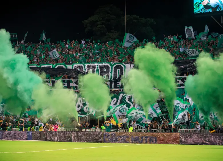 La mayor parte de la hinchada de Atlético Nacional siempre le exige ganar al equipo, más allá de lo que pase con otros rivales. FOTO CAMILO SUÁREZ
