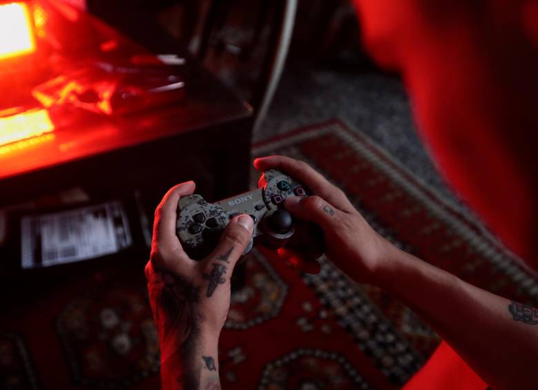 La industria de los E-Sports facturará más de 1.300 millones de dólares en 2022, según Newzoo. Estos ingresos la hacen un escenario rentable para la competencia. FOTO Carlos velásquez