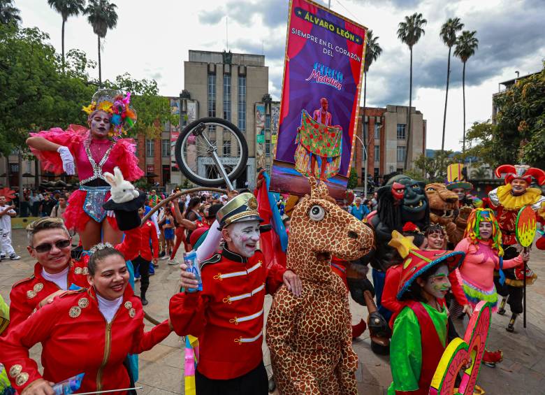 La programación inició el pasado viernes 20 de junio con un desfile artístico en el que participarán 24 agrupaciones. Foto: Manuel Saldarriaga Quintero.