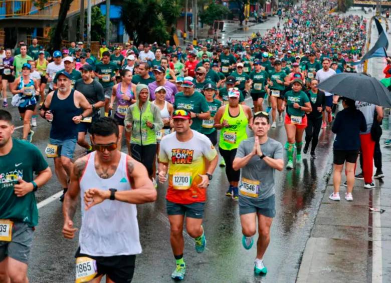 En la última Maratón de Medellín participaron 10.000 personas. El runing experimenta un crecimiento exponencial en los últimos años. FOTO: MANUEL SALDARRIAGA