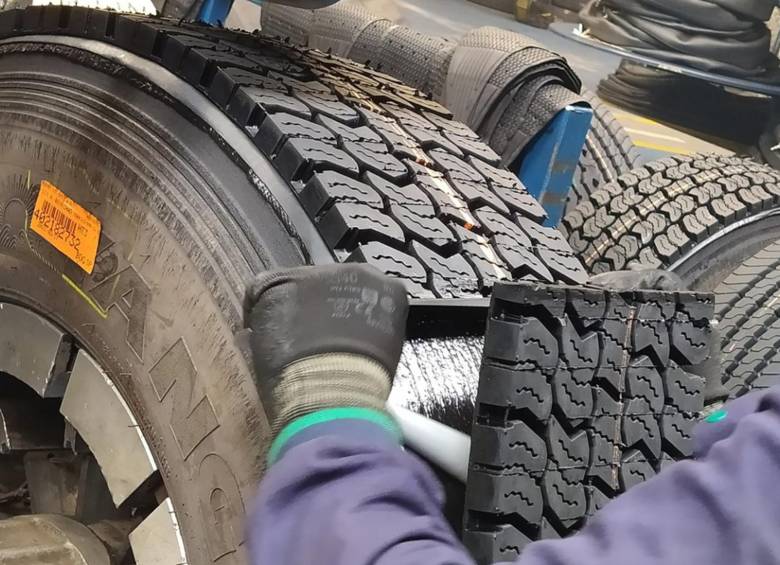 Acoplásticos anunció oficialmente el lanzamiento de Acoreencauche, un nuevo frente gremial que agrupará a las empresas dedicadas al reencauche de llantas en Colombia. FOTO: Cortesía Auto Crash